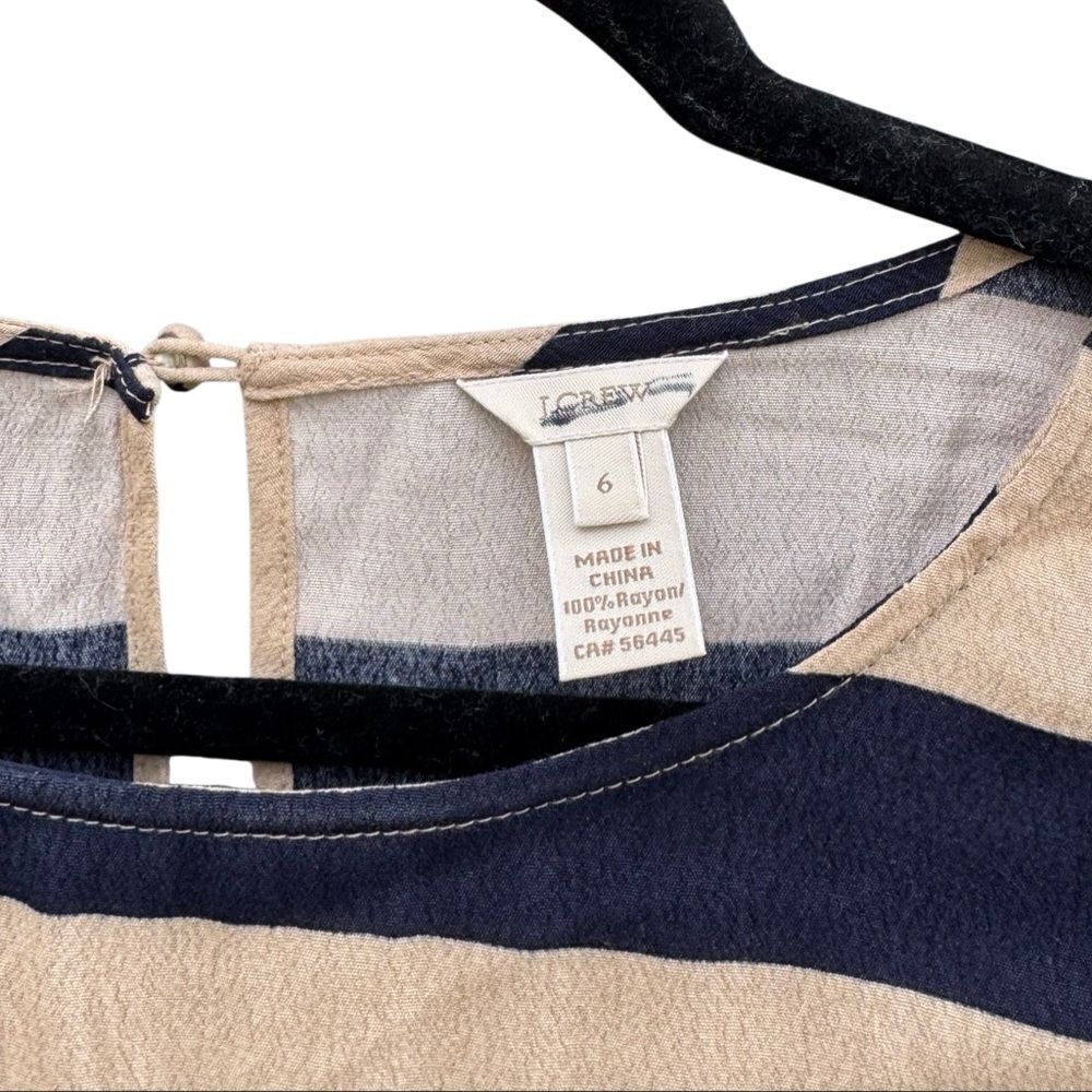 J. Crew Scoopneck Blouse in Navy Tan Seine Stripe Size 6 - Picture 5 of 6